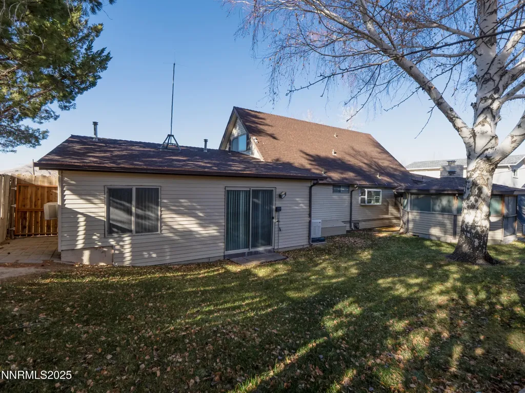 10 Julie Winnemucca NV 89445