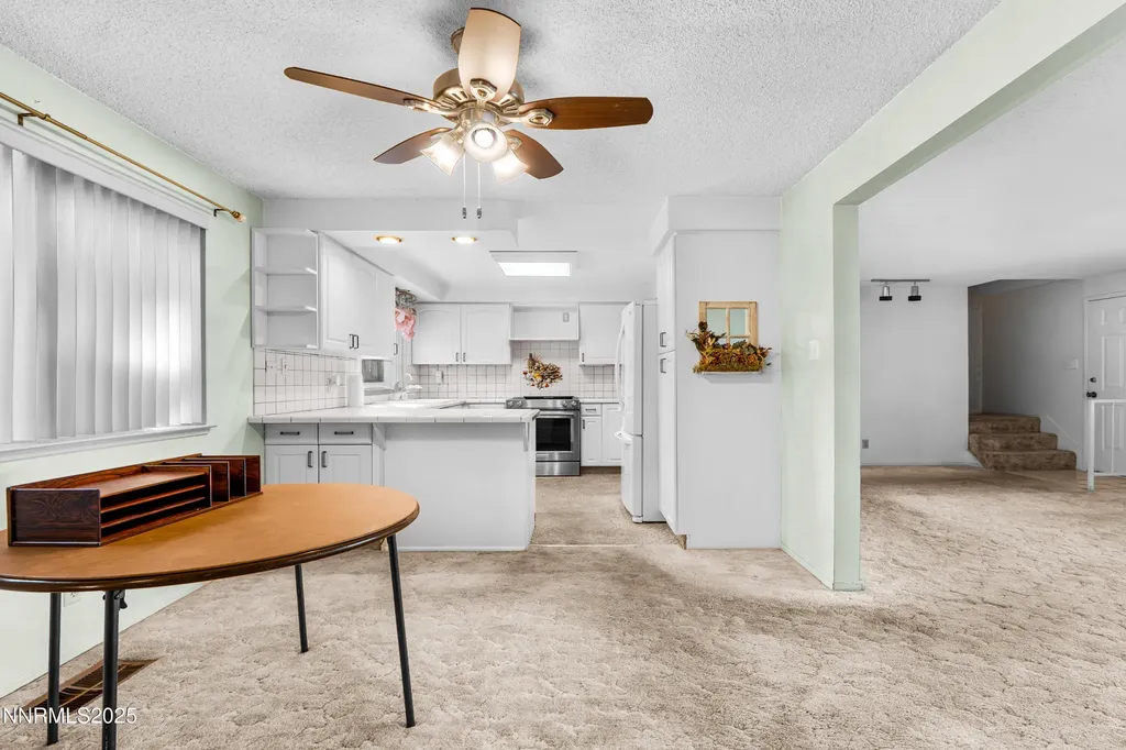 10 Julie Winnemucca NV 89445