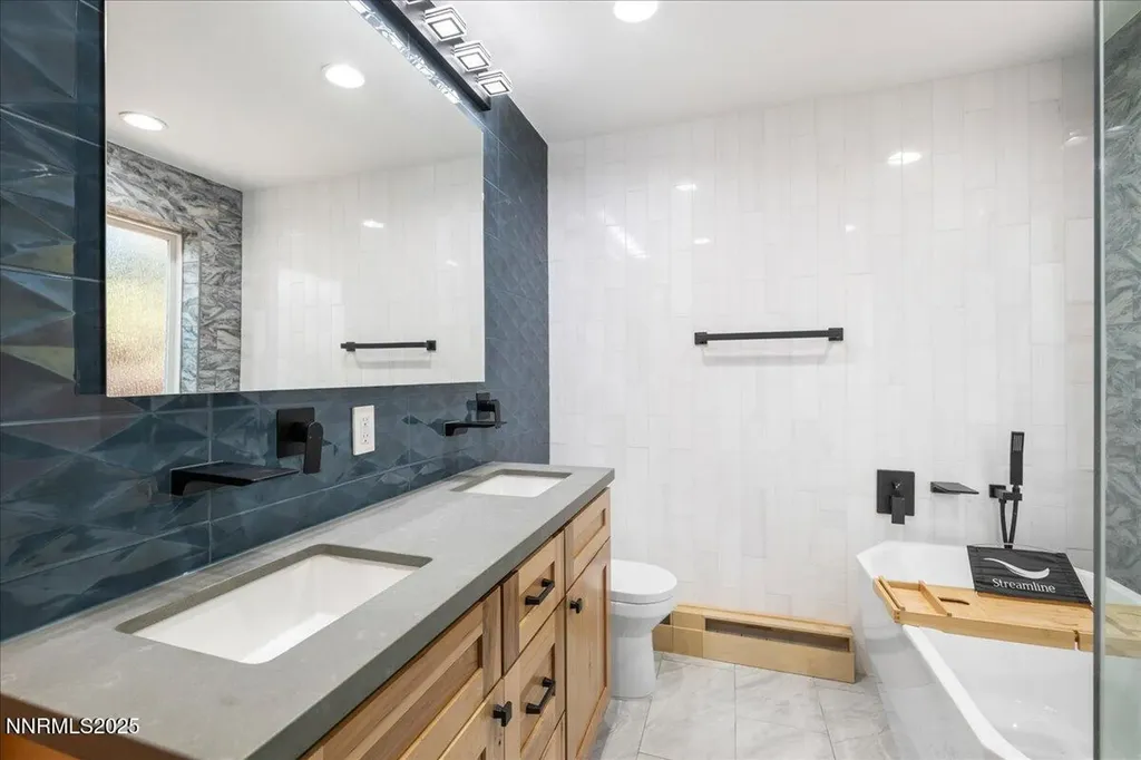 701 Tyner Incline Village NV 89451