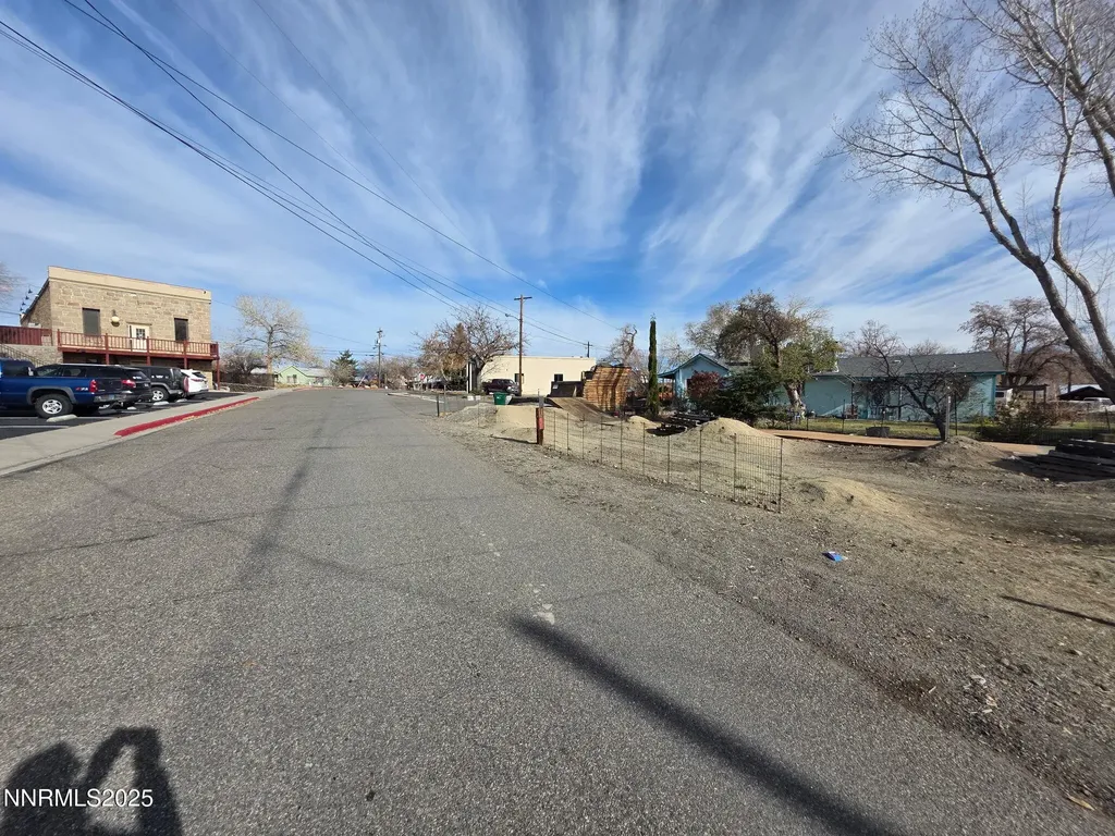 135 River Dayton NV 89403
