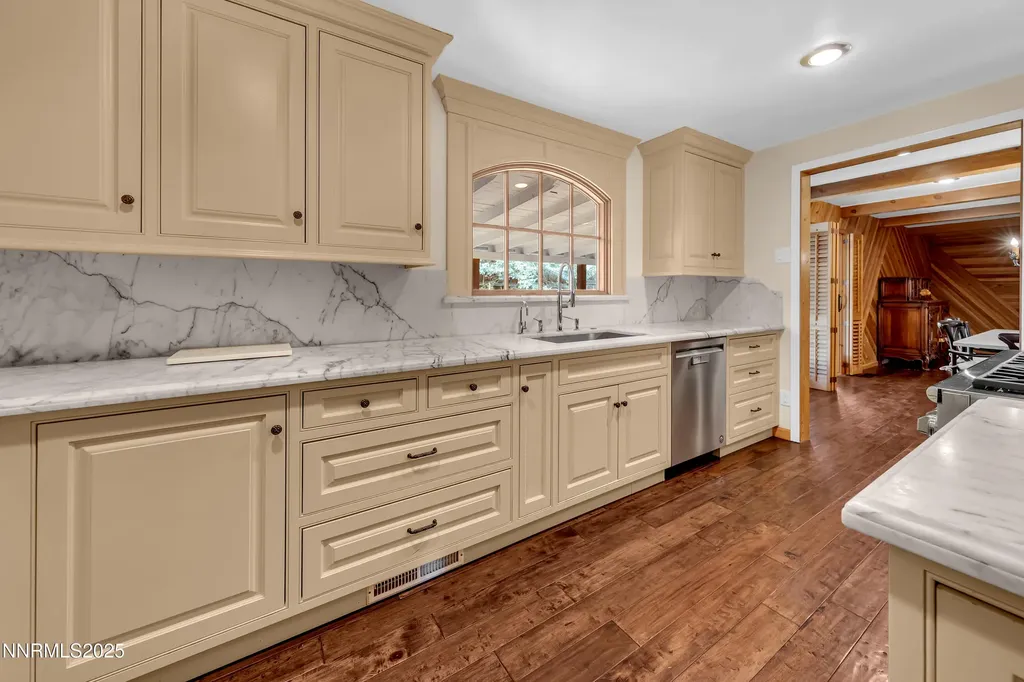 1281 Skyline Reno NV 89509