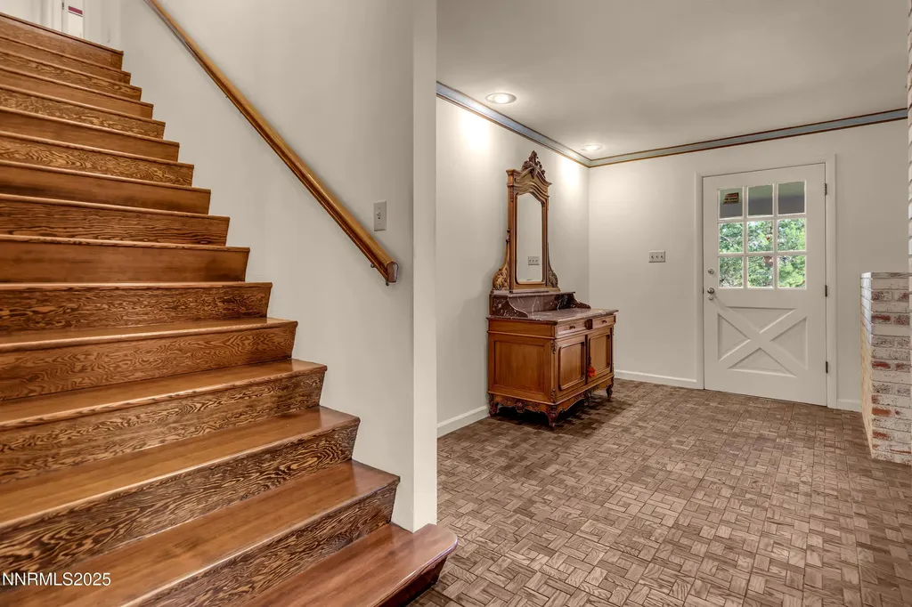 1281 Skyline Reno NV 89509