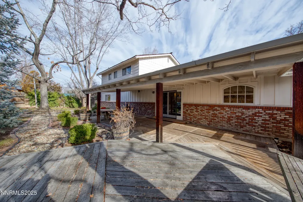 1281 Skyline Reno NV 89509