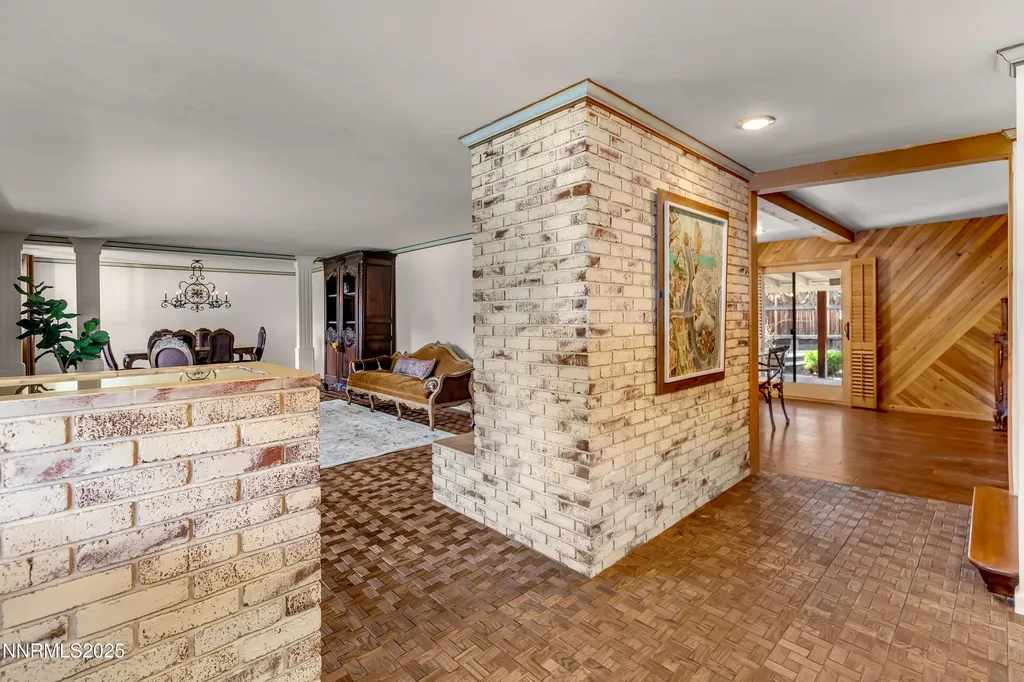 1281 Skyline Reno NV 89509