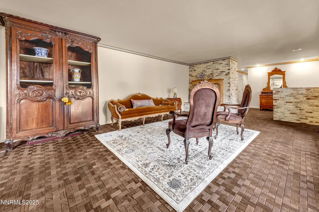 1281 Skyline Reno NV 89509