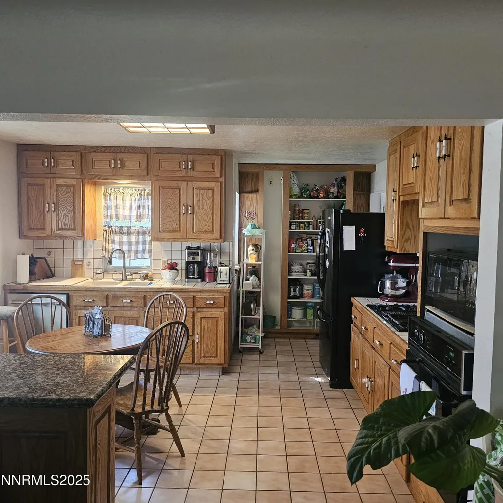 1385 Bridge Winnemucca NV 89445