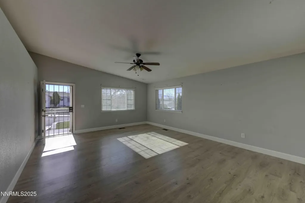 5559 Cornflower Sun Valley NV 89433
