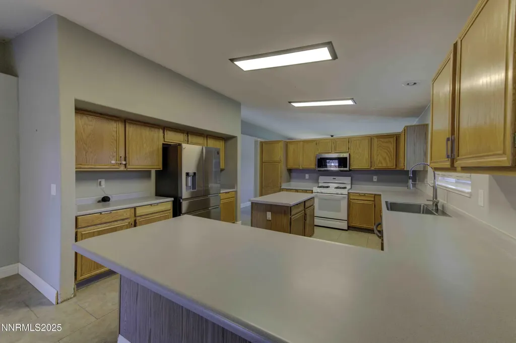 5559 Cornflower Sun Valley NV 89433