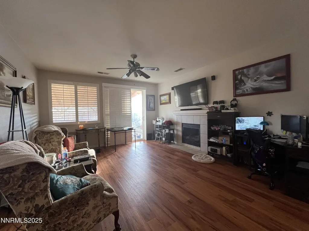 1445 Mountain Rose Fernley NV 89408
