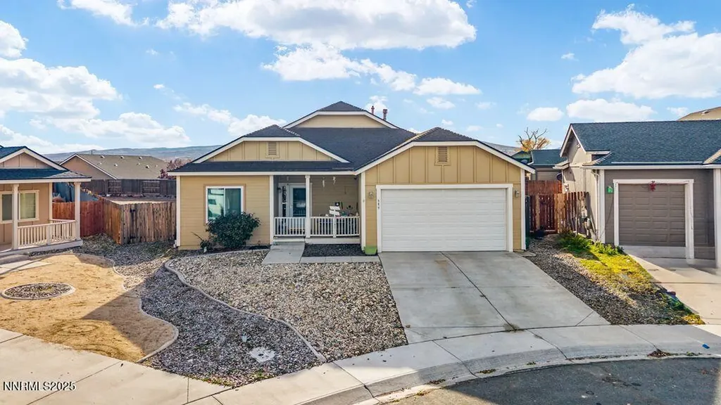 689 Canary Fernley NV 89408