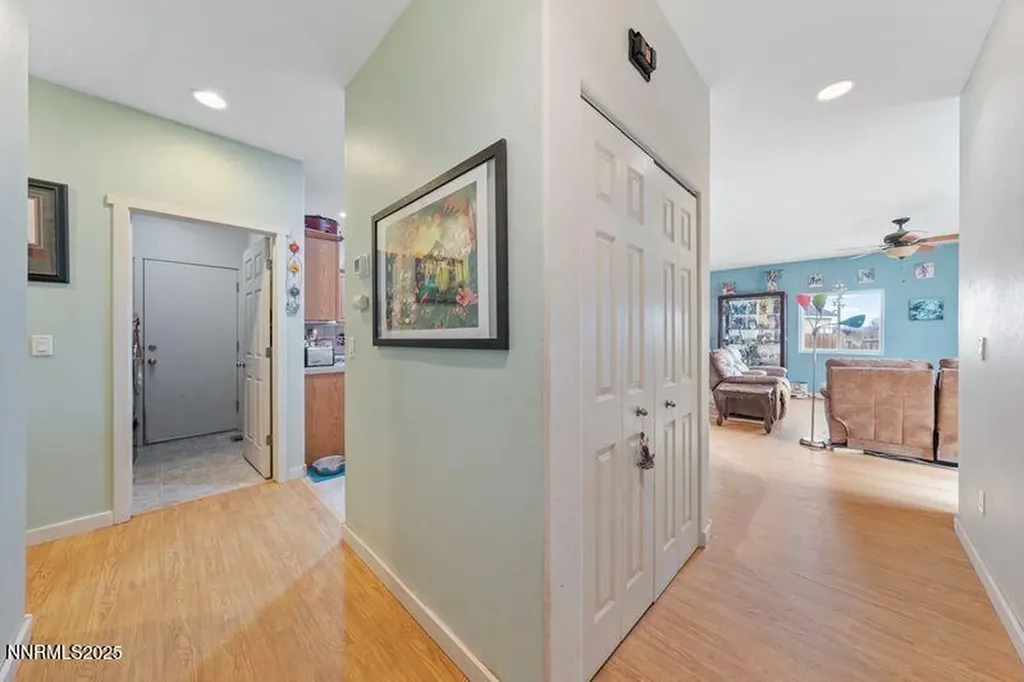 689 Canary Fernley NV 89408