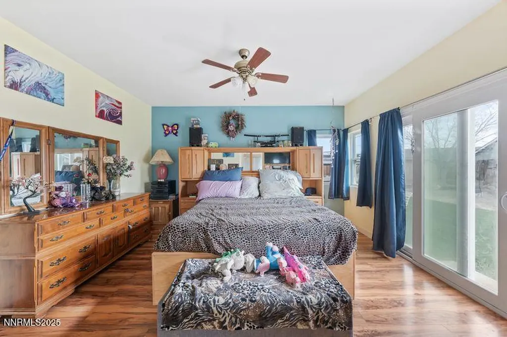 689 Canary Fernley NV 89408