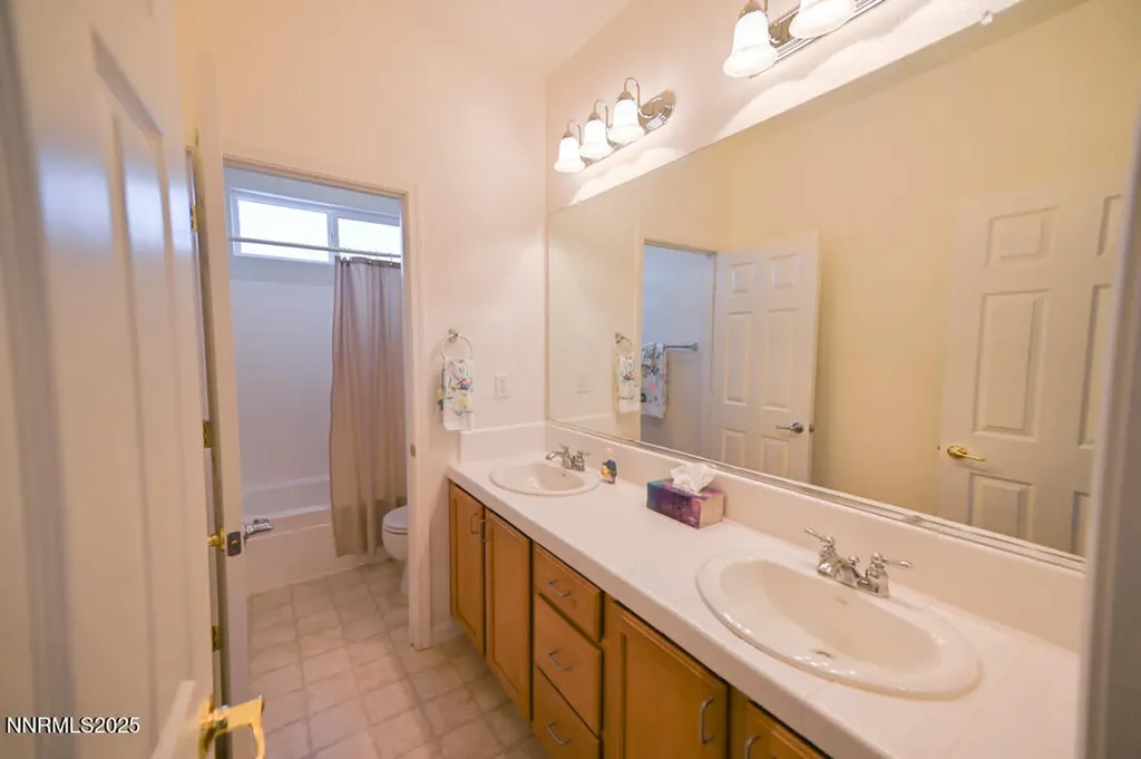 812 Ballybunion Dayton NV 89403