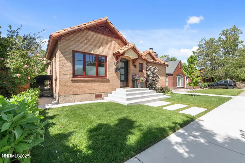 643 John Fremont Reno NV 89509