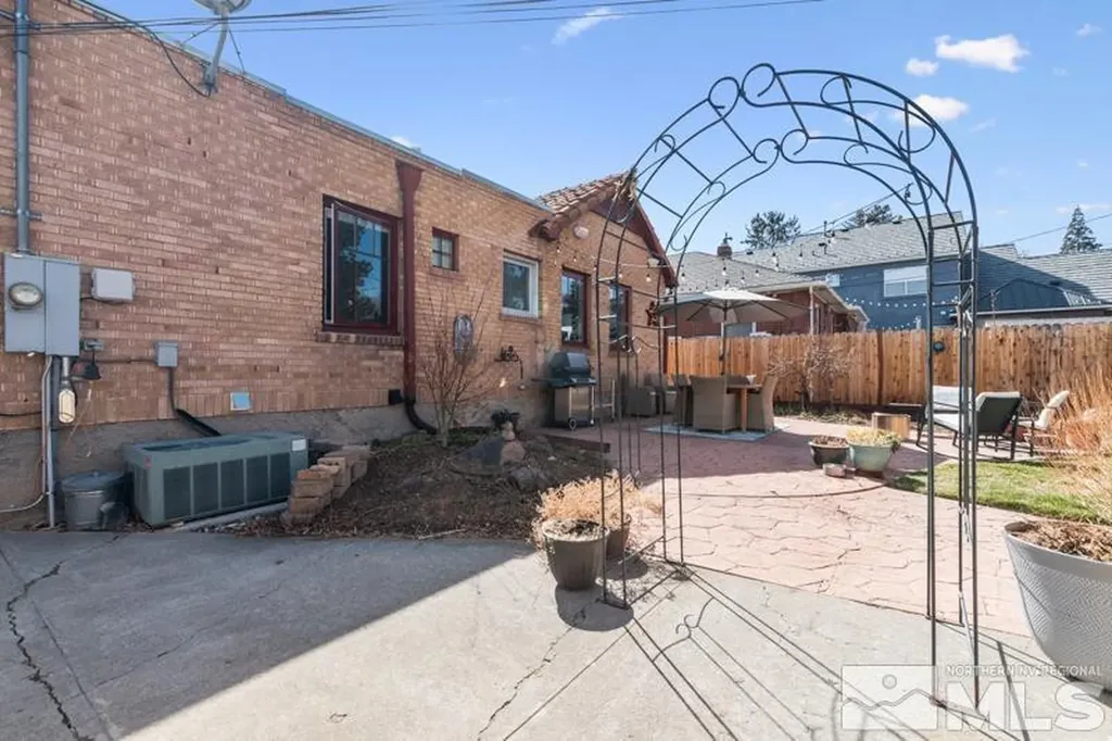 643 John Fremont Reno NV 89509