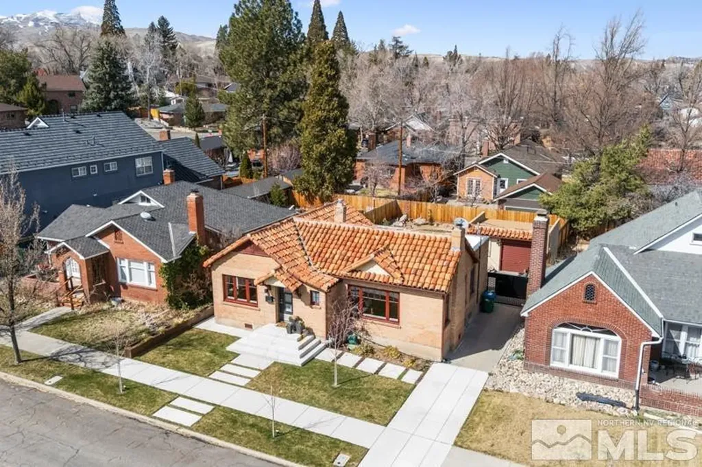 643 John Fremont Reno NV 89509