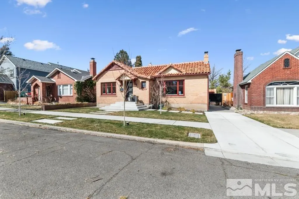 643 John Fremont Reno NV 89509