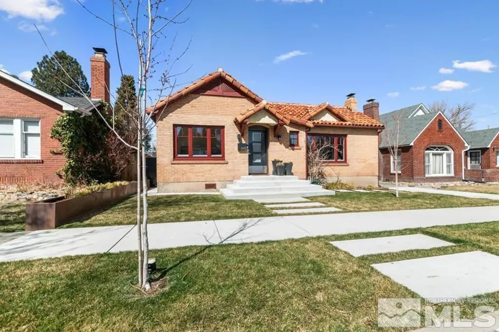 643 John Fremont Reno NV 89509
