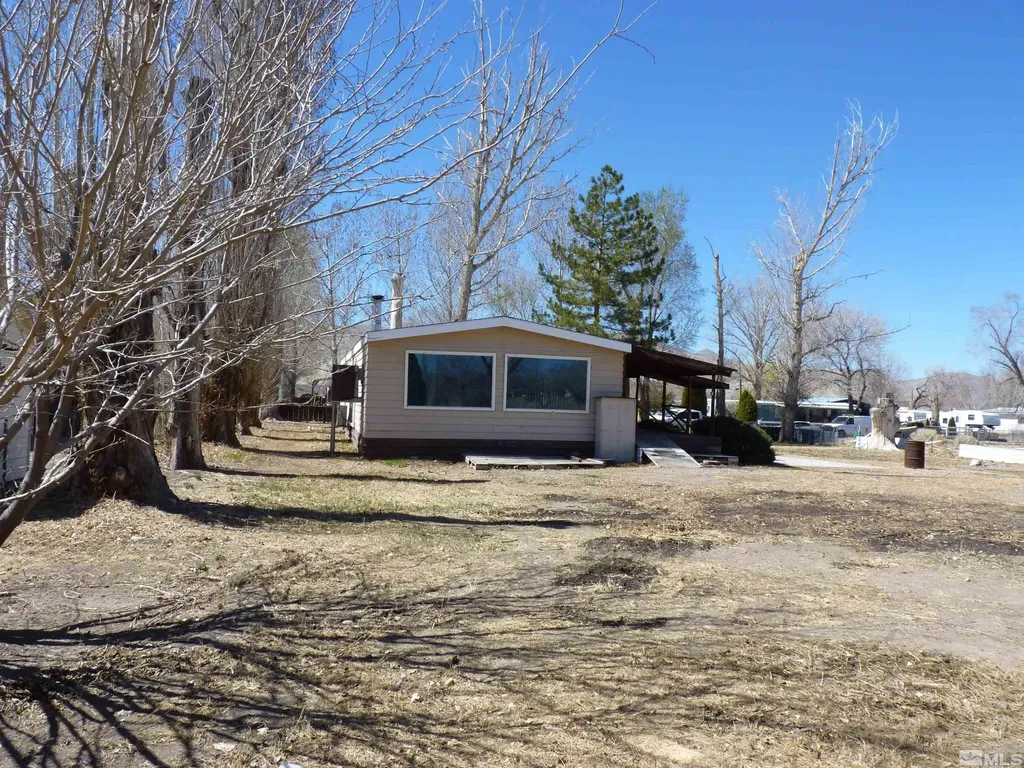 6 Palomino Yerington NV 89447