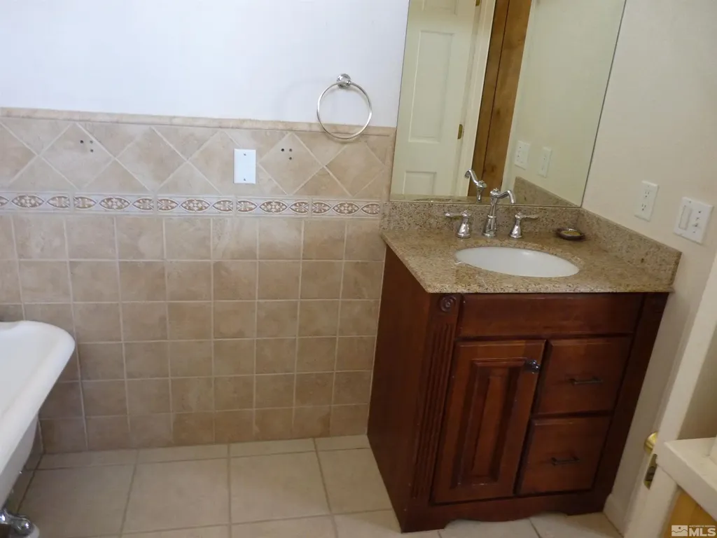 6 Palomino Yerington NV 89447