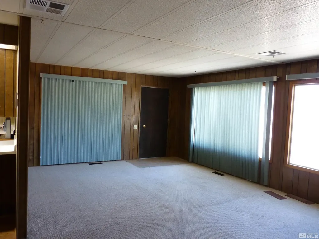 6 Palomino Yerington NV 89447