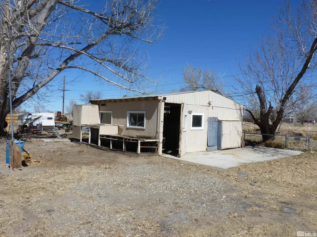 6 Palomino Yerington NV 89447