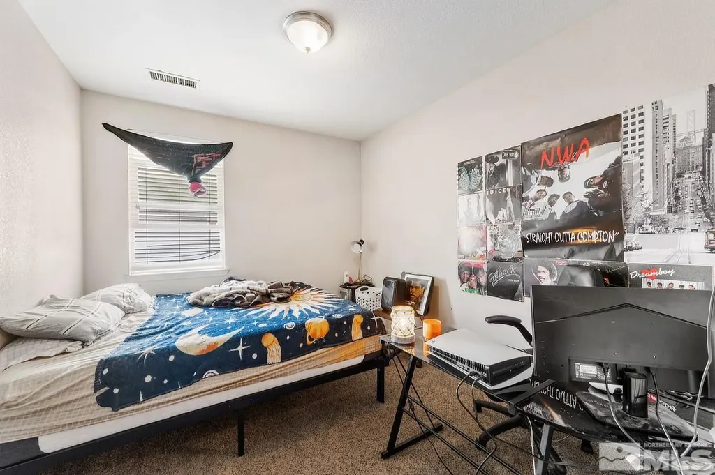 2020 Alamo Square Reno NV 89509