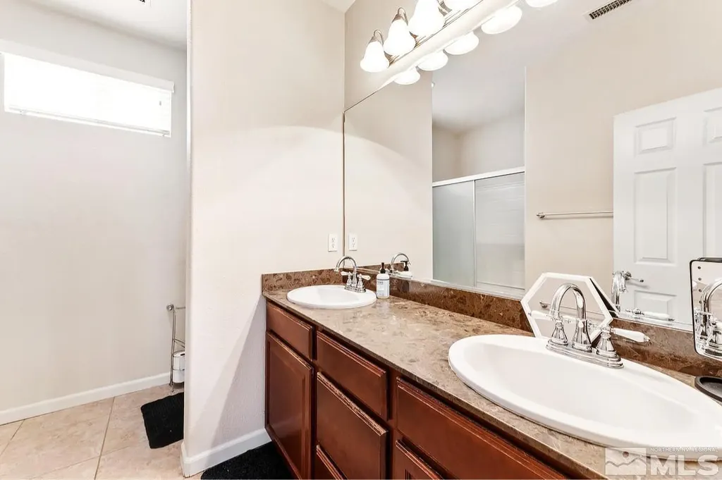 2020 Alamo Square Reno NV 89509