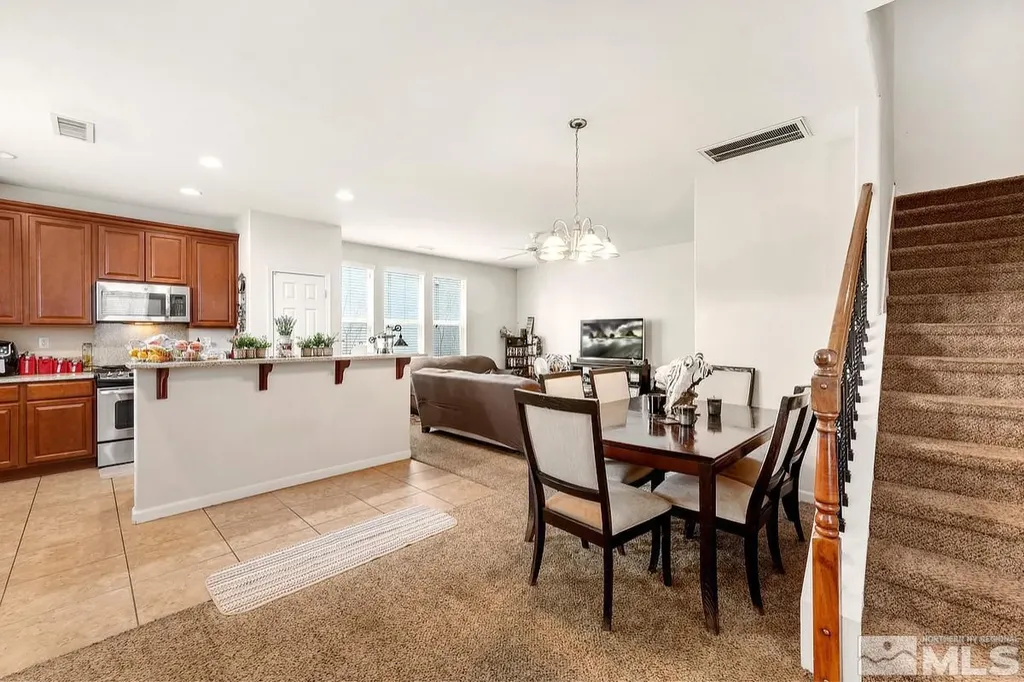 2020 Alamo Square Reno NV 89509