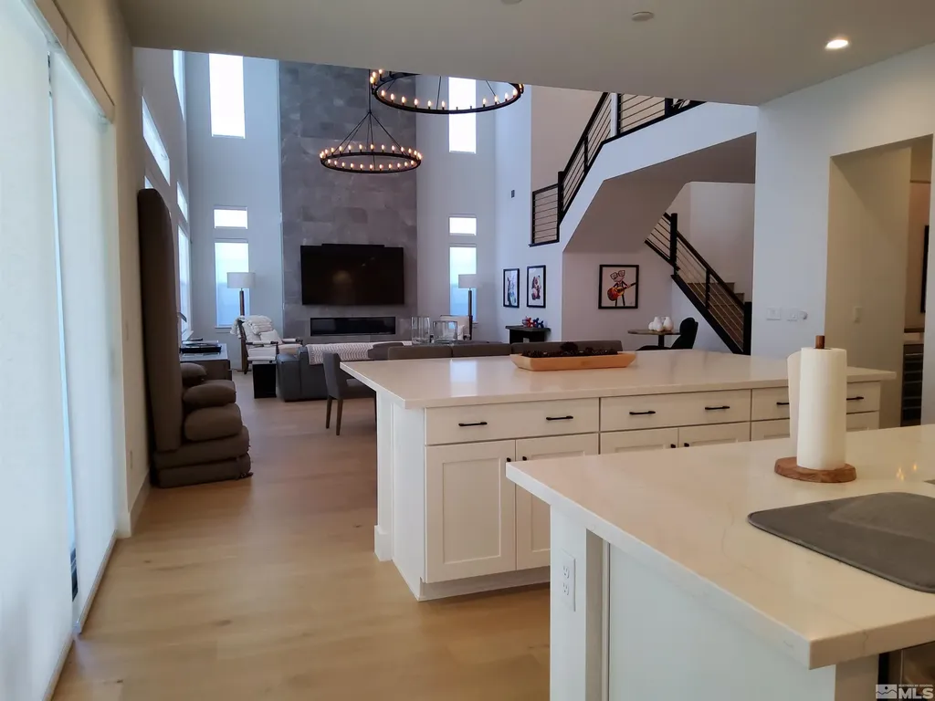 5449 Side Saddle Reno NV 89511