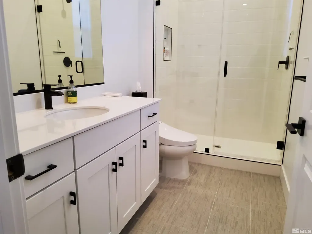 5449 Side Saddle Reno NV 89511