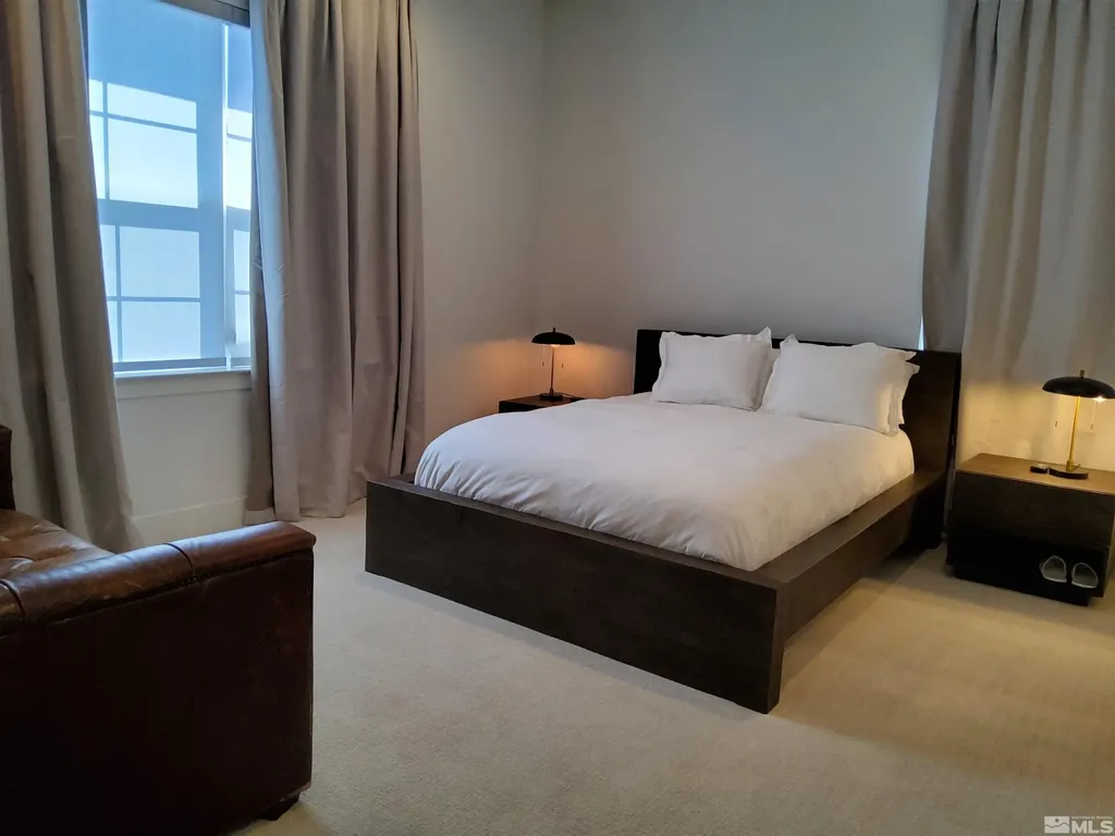 5449 Side Saddle Reno NV 89511
