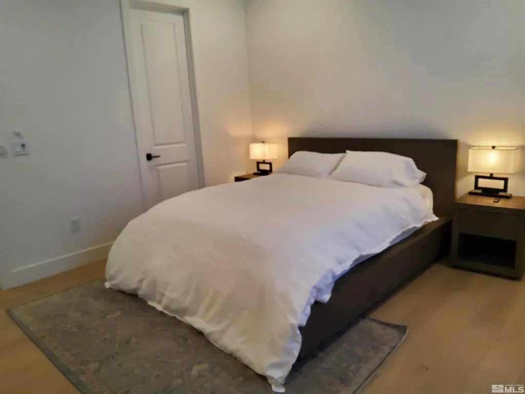5449 Side Saddle Reno NV 89511
