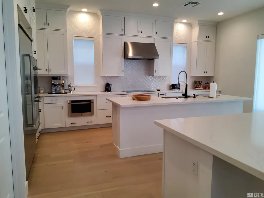 5449 Side Saddle Reno NV 89511