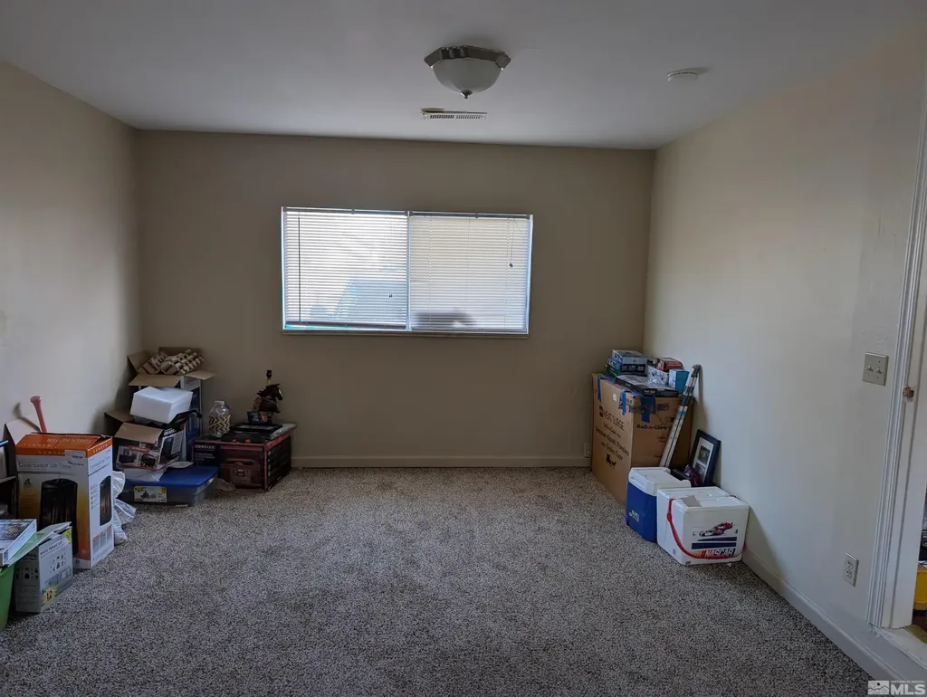 115 Commercial Yerington NV 89447