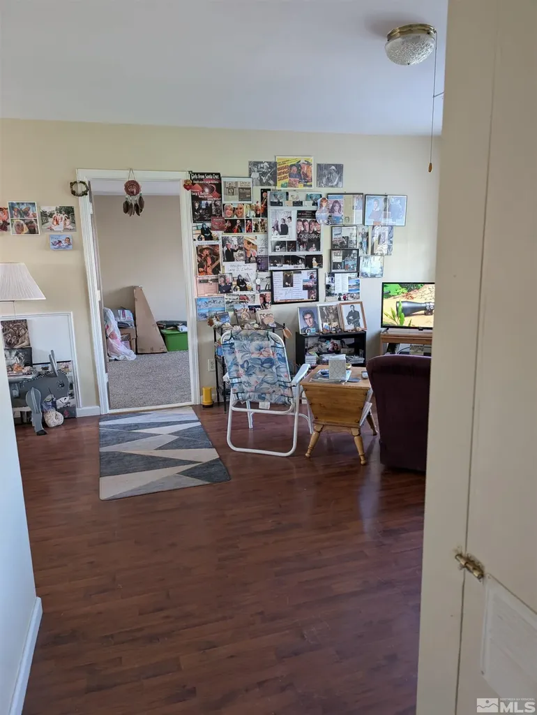 115 Commercial Yerington NV 89447