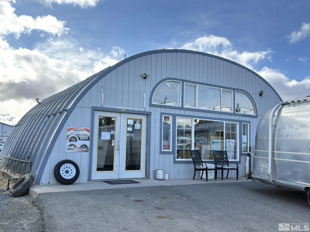 10087 Us Highway 50 Moundhouse NV 89706