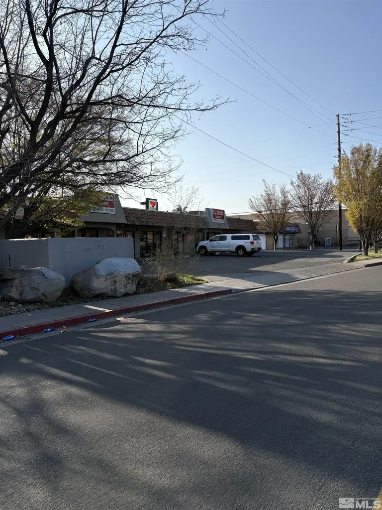 2490 Wrondel Reno NV 89502