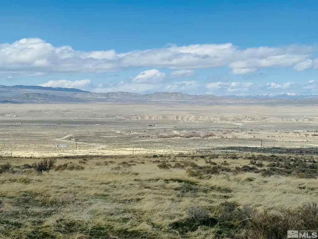 22025 Fall River Lovelock NV 89419