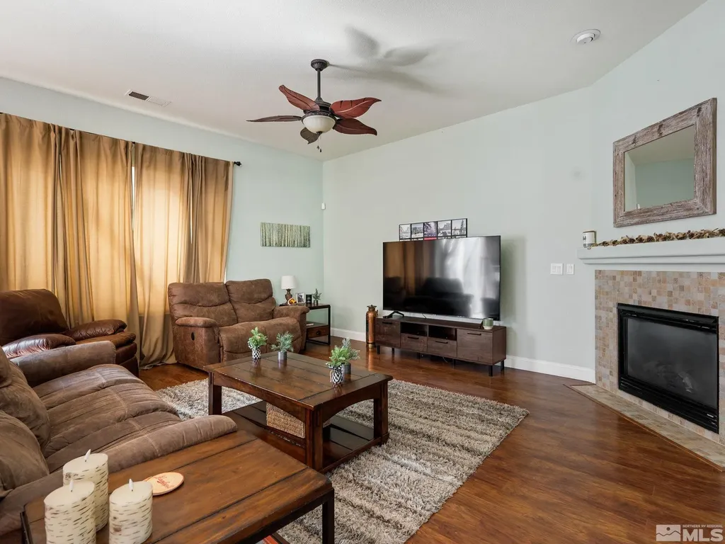 1194 Jasmine Fernley NV 89408