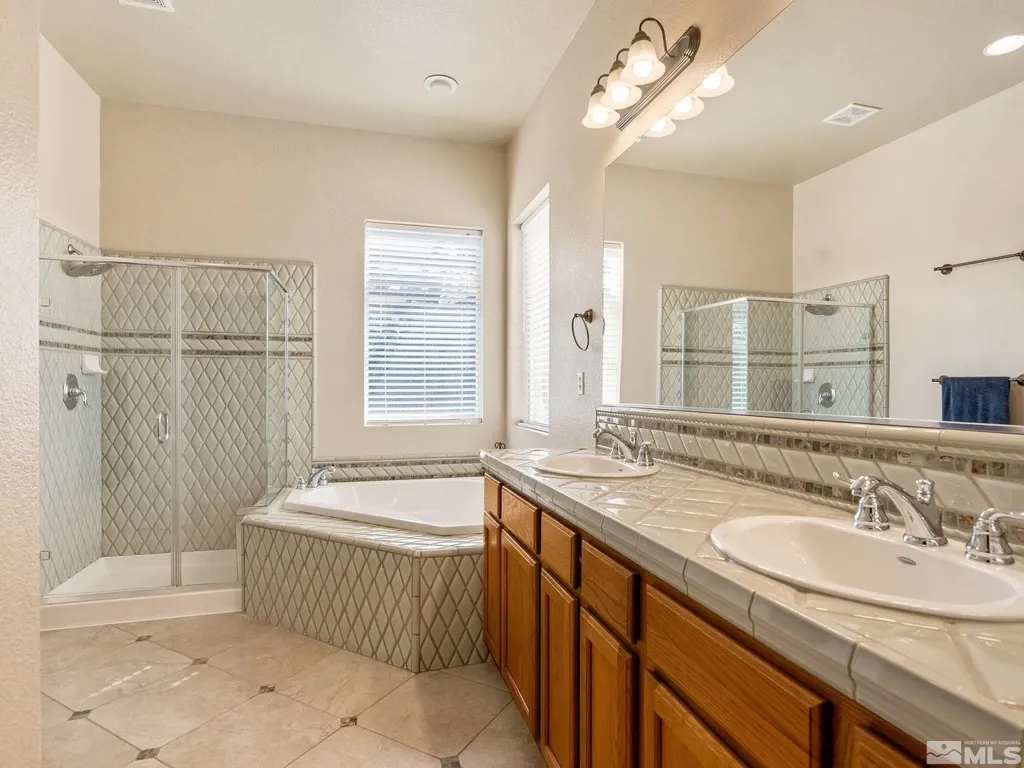1194 Jasmine Fernley NV 89408