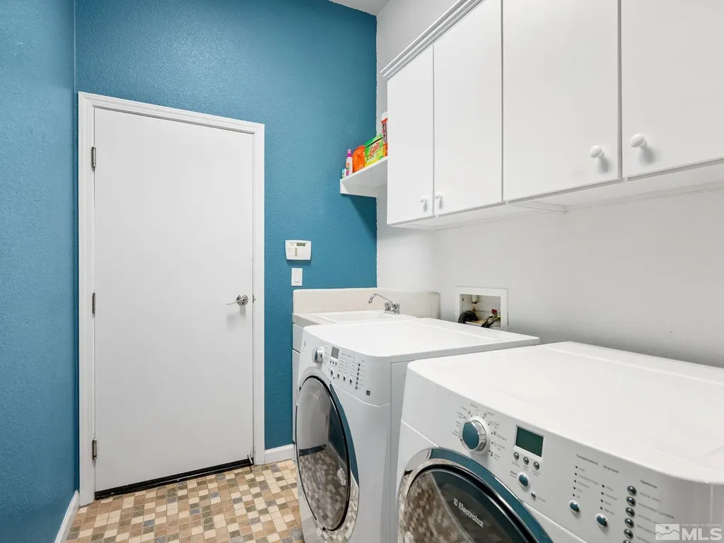 1194 Jasmine Fernley NV 89408