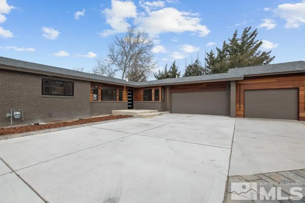 995 Skyline Reno NV 89509