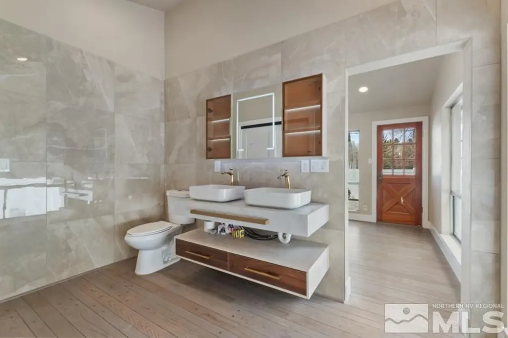 995 Skyline Reno NV 89509