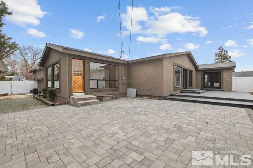995 Skyline Reno NV 89509
