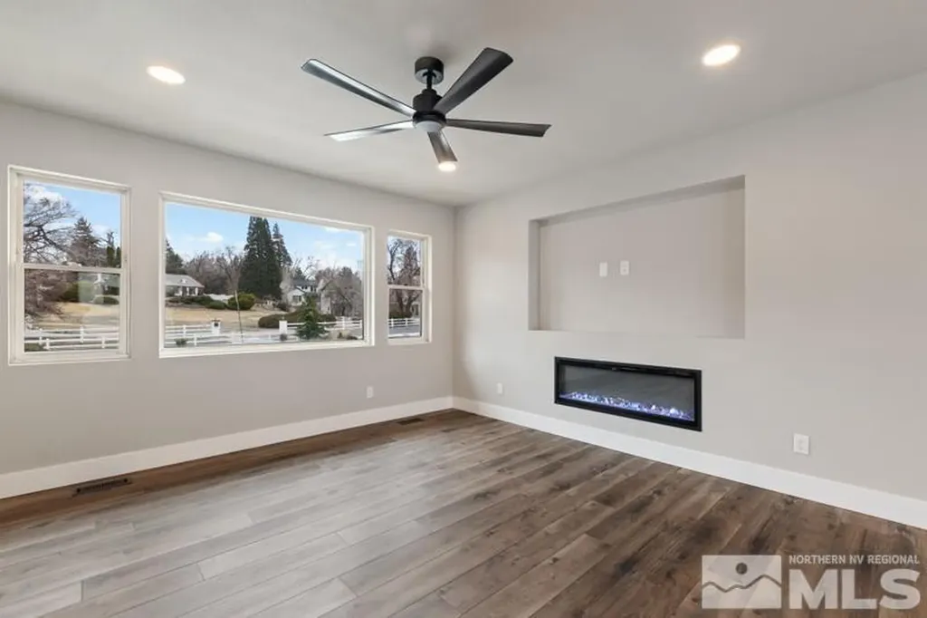 995 Skyline Reno NV 89509