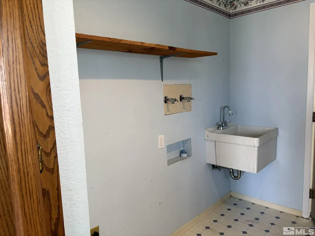 3 Comstock Carson City NV 89703