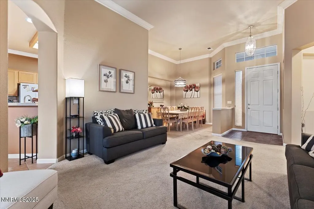 1556 Diamond Country Reno NV 89521