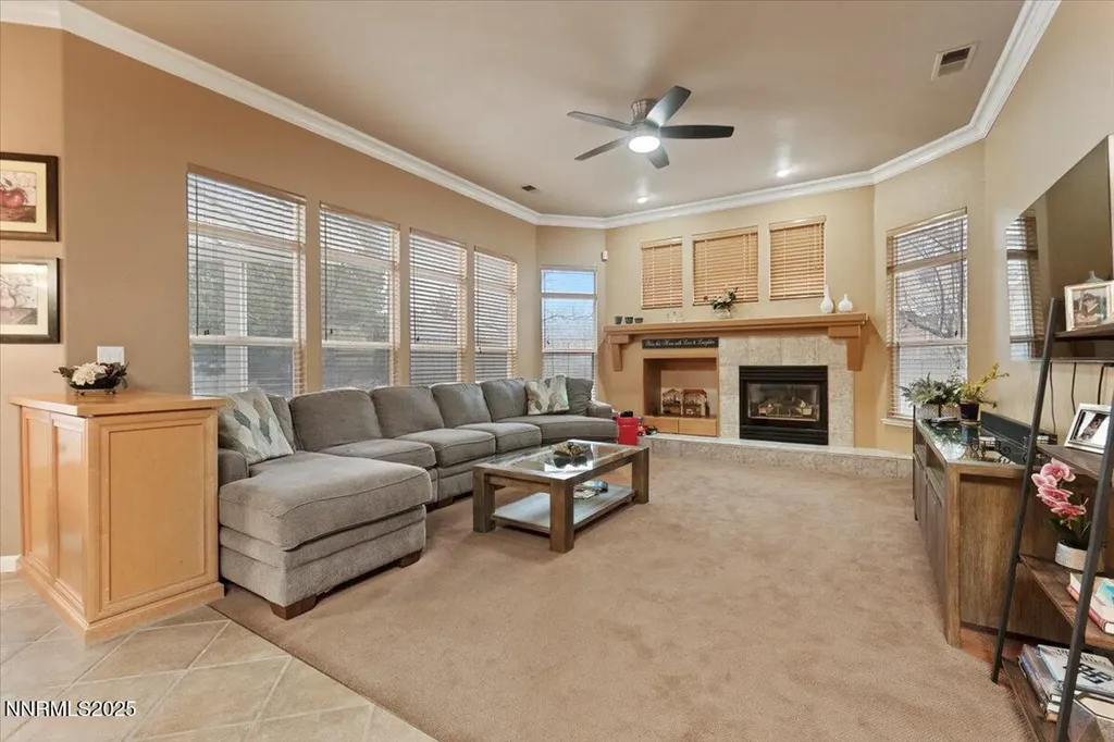 1556 Diamond Country Reno NV 89521