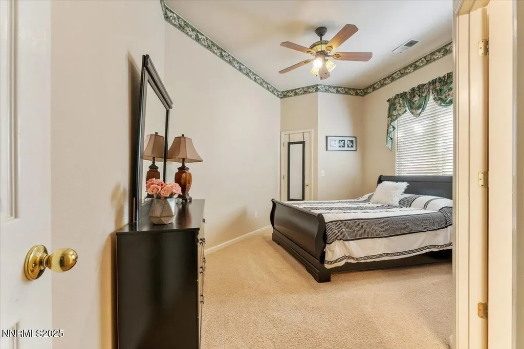 1556 Diamond Country Reno NV 89521